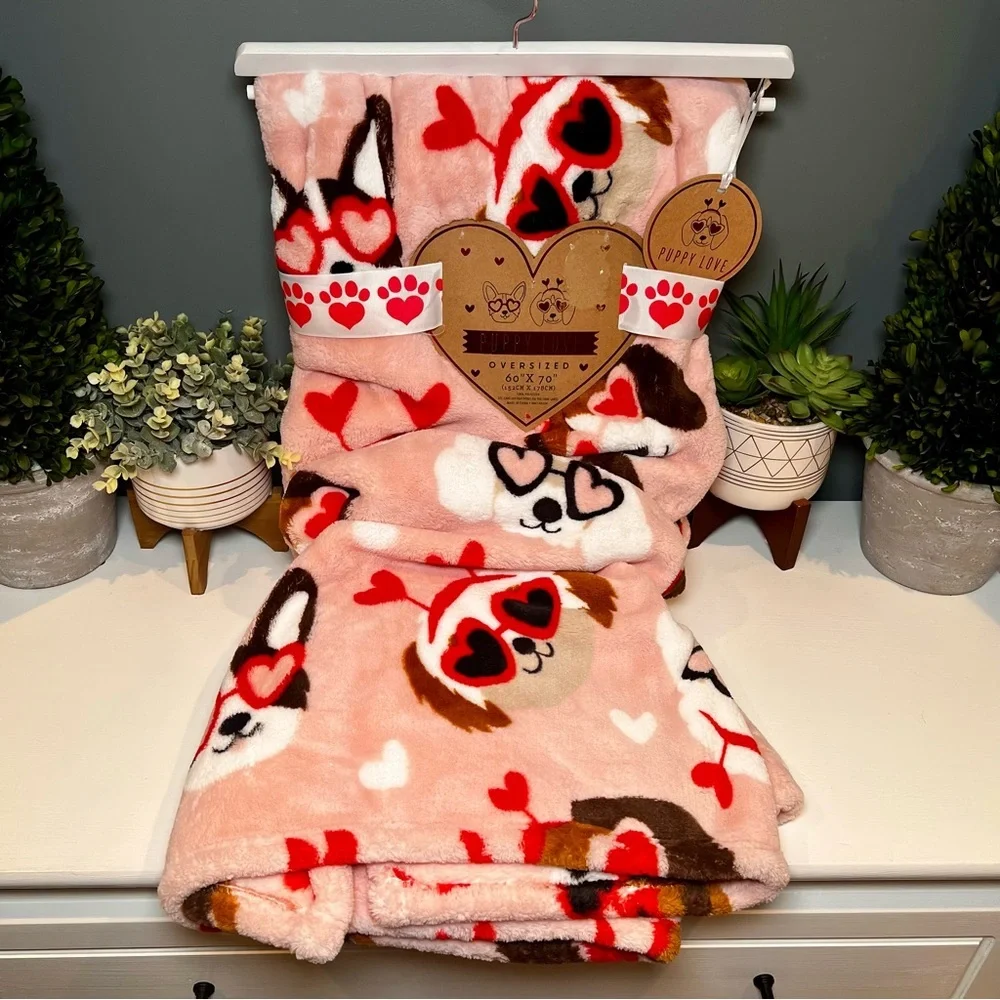 Heart Blanket Cute Dog Print Puppy Love 60” x 70” NWT Cozy Super Soft